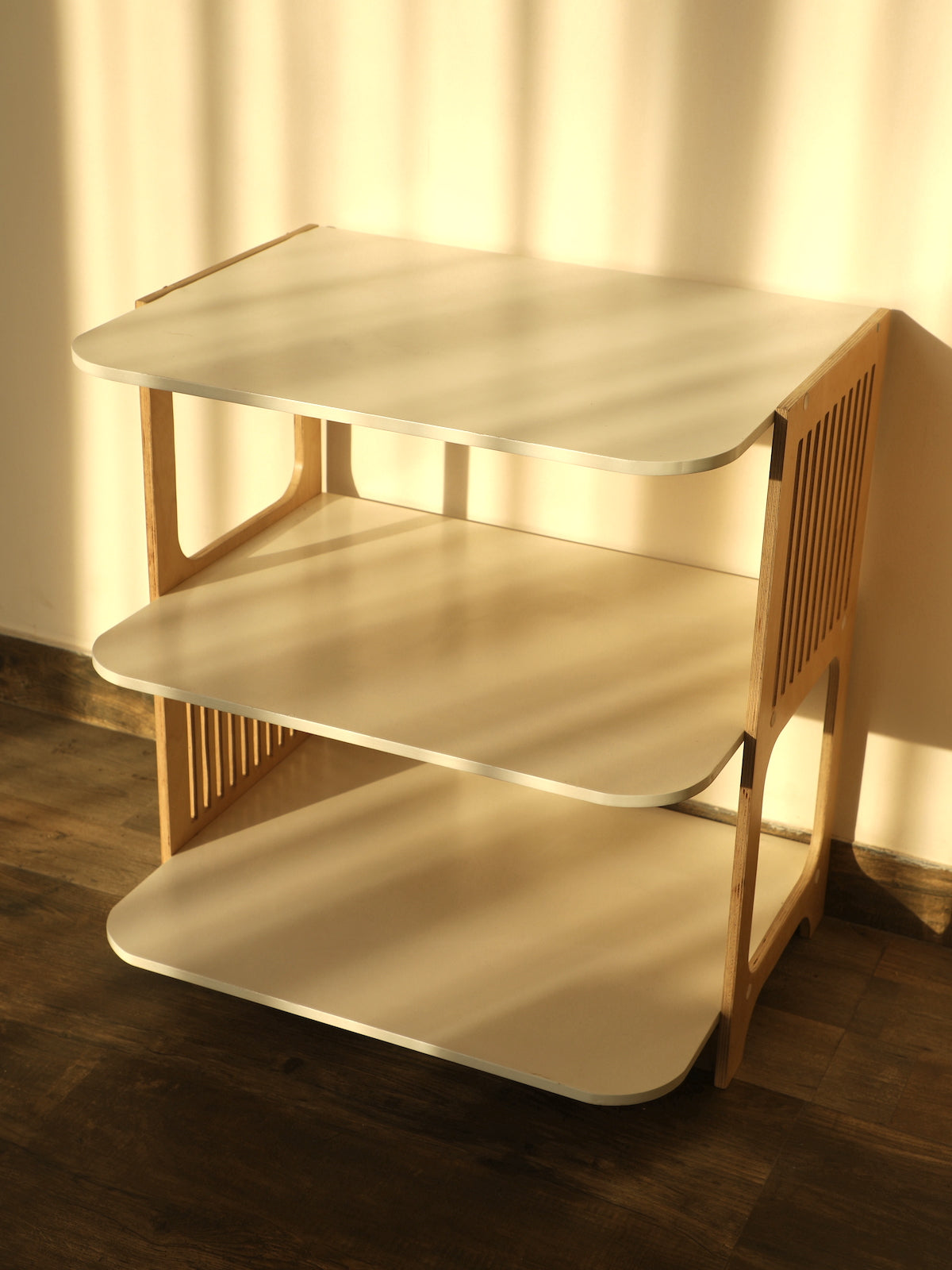 Wood-O-Kidz Sleek Shelf