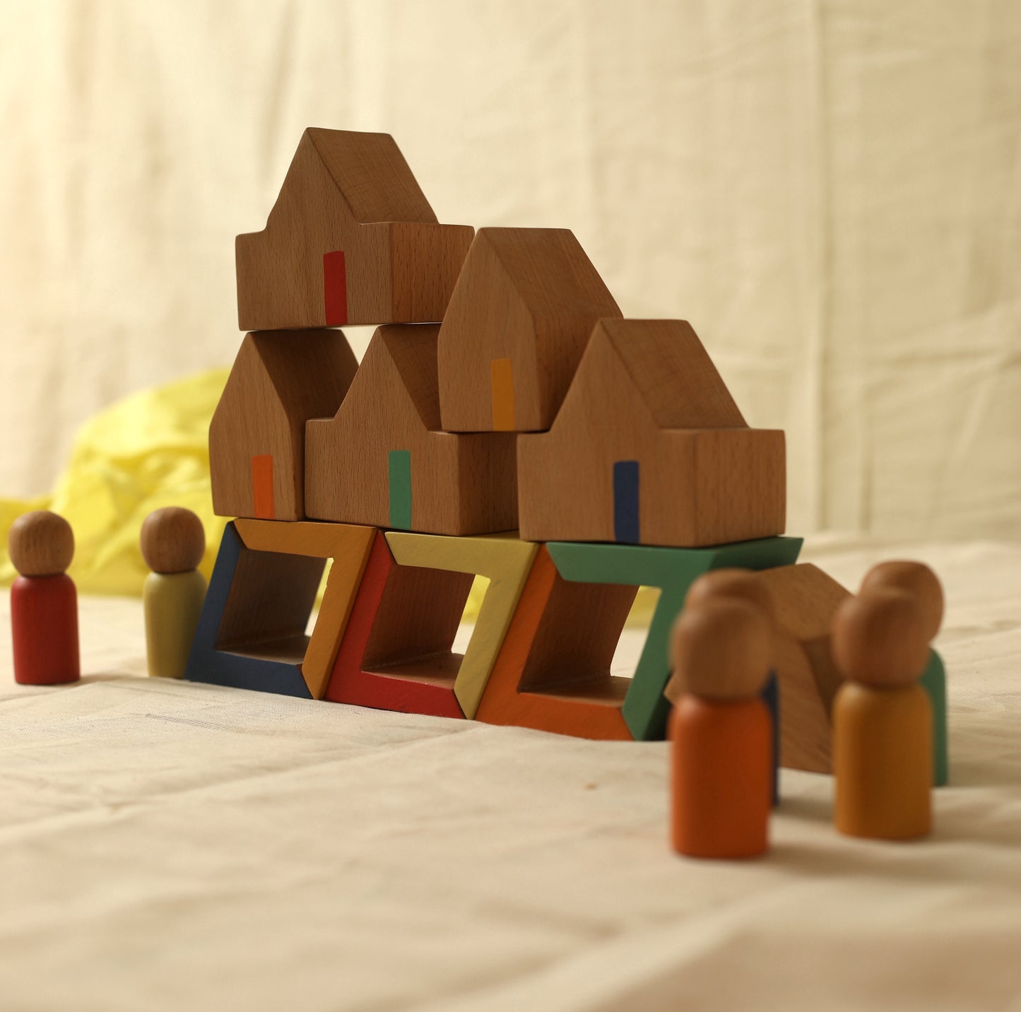 Play Houses with Folks