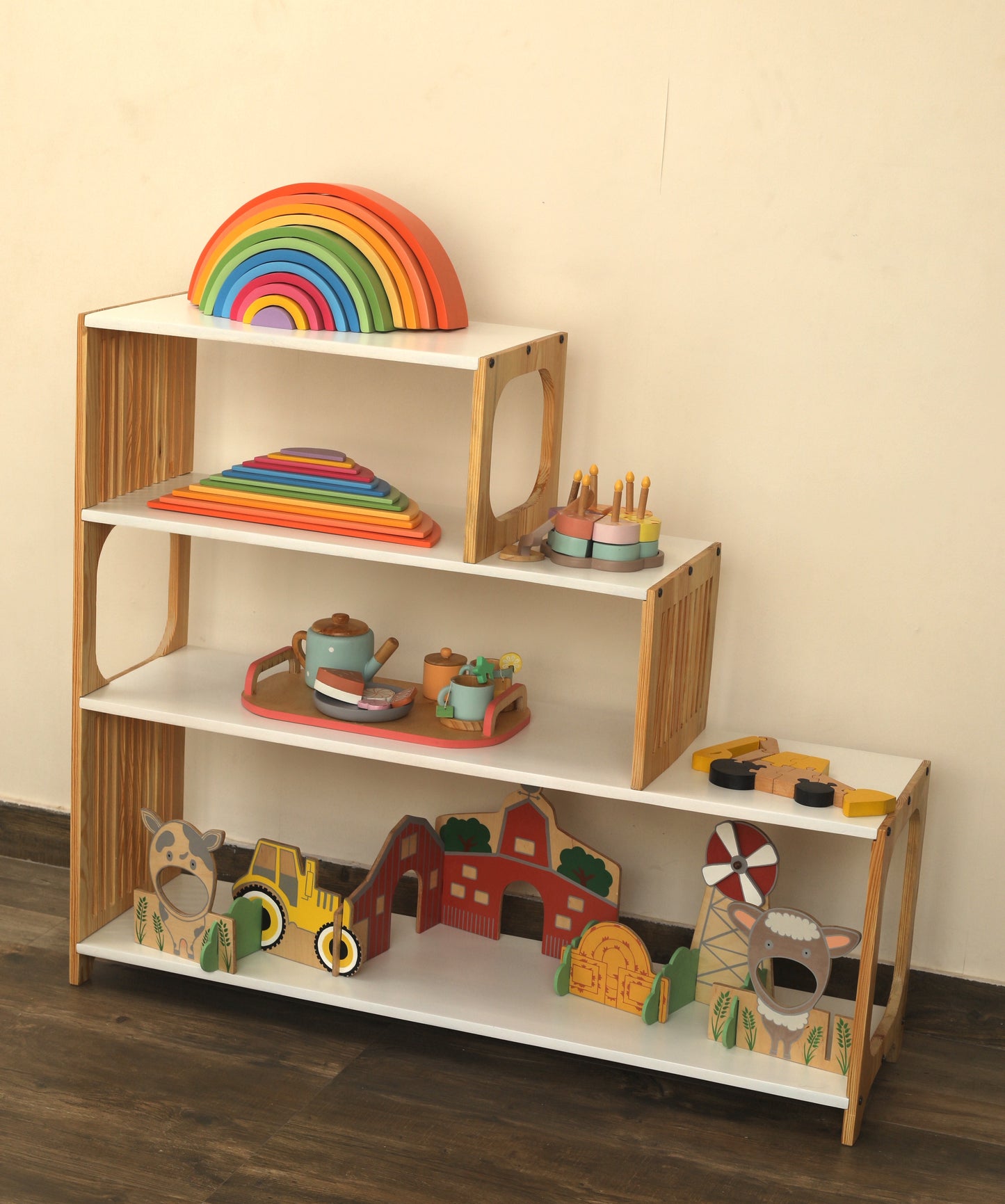 Wood-O-Kidz Step Up Shelf